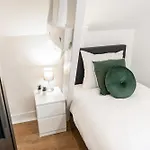 Apartmán Newly Renovated With Fast Wifi, Near Poppodium013 *