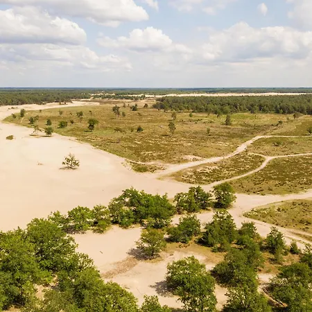 Daire Newly Renovated With Fast Wifi, Near Poppodium013