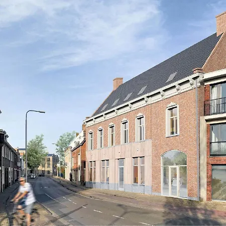 Newly Renovated With Fast Wifi, Near Poppodium013 Apartment