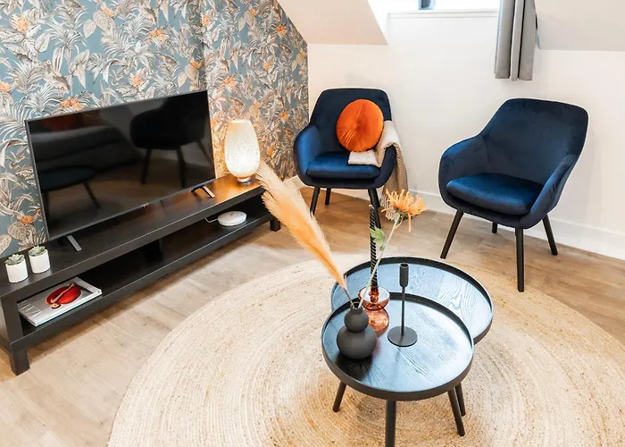 Newly Renovated With Fast Wifi, Near Poppodium013