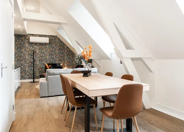 Newly Renovated With Fast Wifi, Near Poppodium013 Apartment *