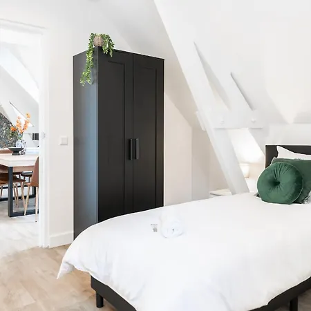 Newly Renovated With Fast Wifi, Near Poppodium013 *